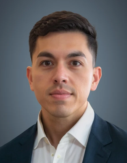 Michael Silva-Nash headshot