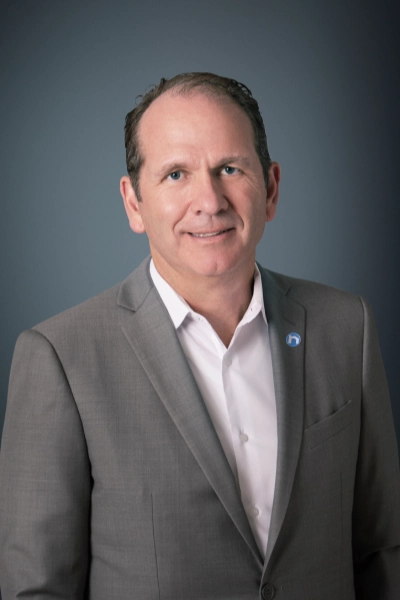 Mike Davis headshot2
