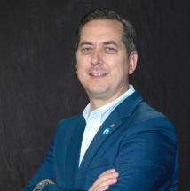 Josh Miller headshot