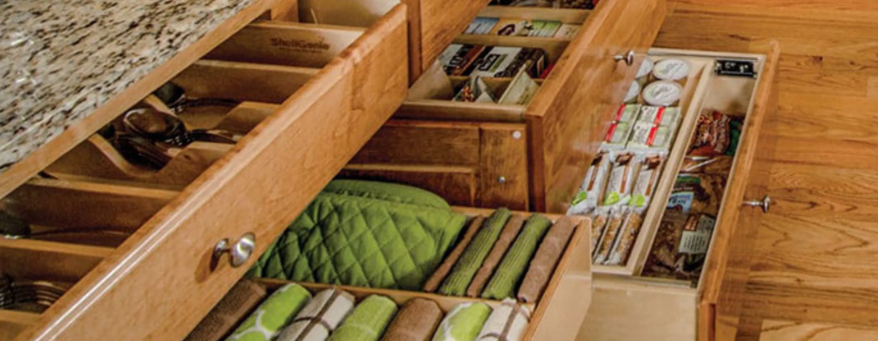 Organized kitchen drawers